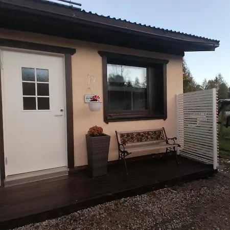 Huone Kahdelle, Oma Sisaeaenkaeynti Ja Pysaekoeinti Kajaani