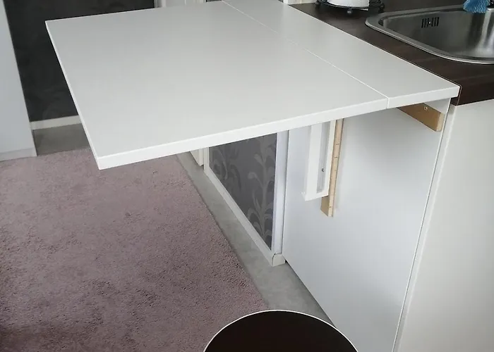 Huone Kahdelle, Oma Sisaeaenkaeynti Ja Pysaekoeinti * Kajaani