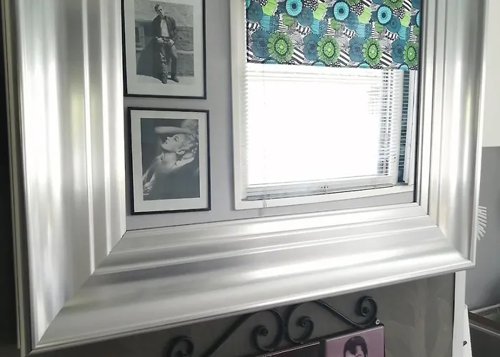 Huone Kahdelle, Oma Sisaeaenkaeynti Ja Pysaekoeinti Kajaani