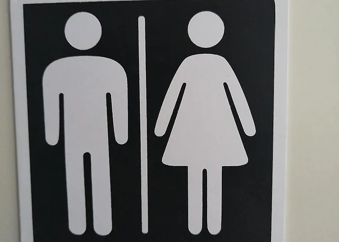 Huone Kahdelle, Oma Sisaeaenkaeynti Ja Pysaekoeinti Kajaani